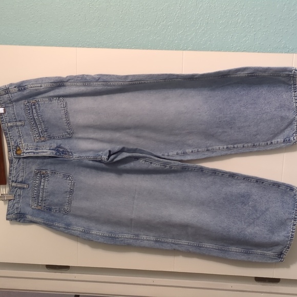 Old Navy Light Blue High Rise Baggy Wide Leg Petite Jeans Sz 16 - Picture 2 of 10